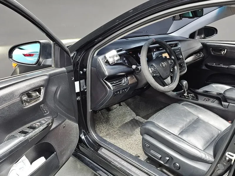 Toyota Avalon  Limited, снимка 12 - Автомобили и джипове - 56653727