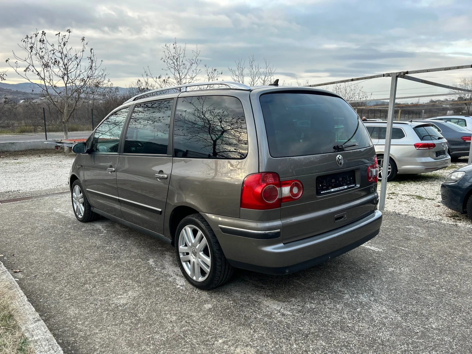 VW Sharan 2.0TDI Freestyle 7места - изображение 4