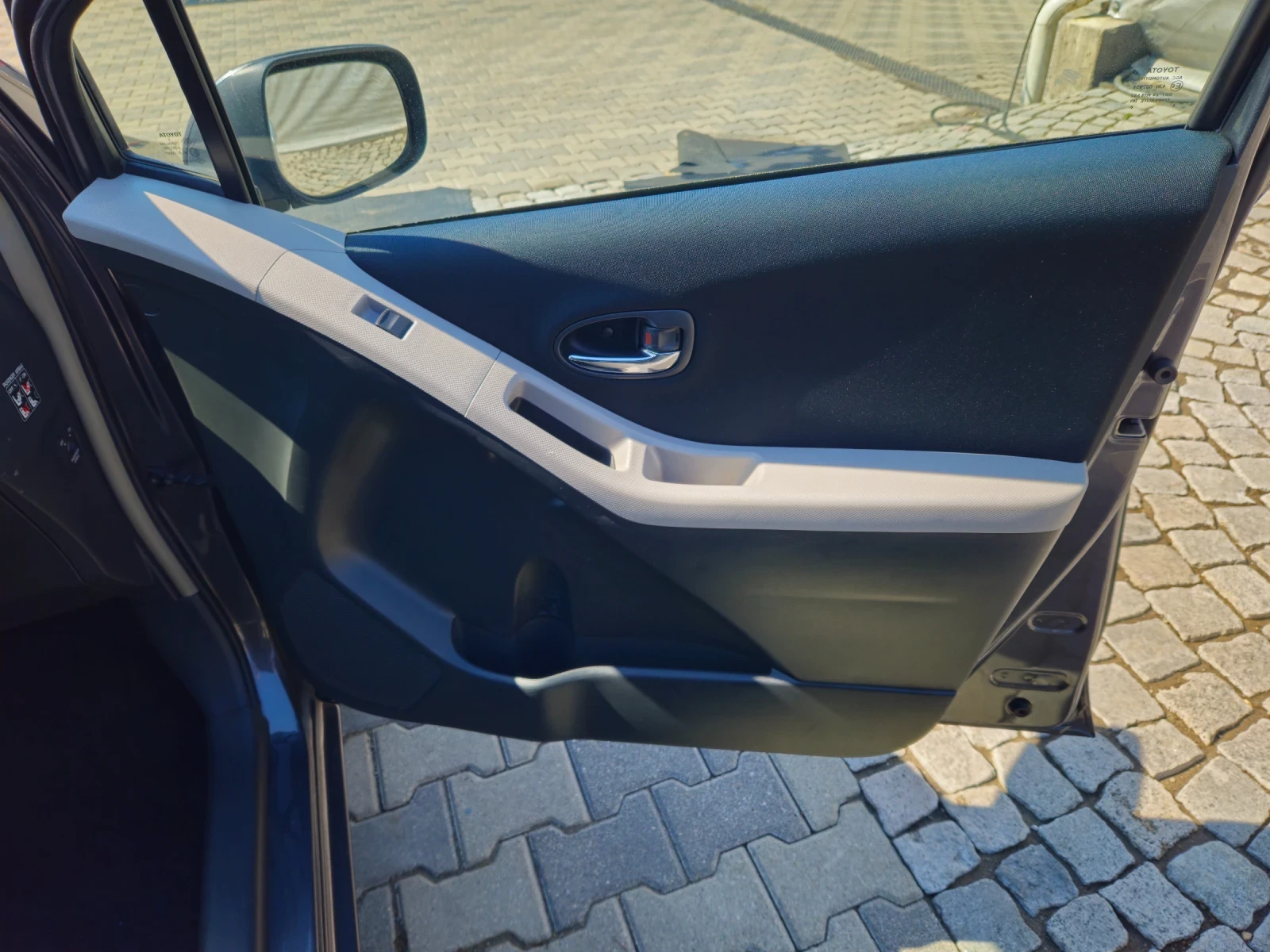 Toyota Yaris 1.33 101 к.с., ЕВРО 5, 6скорости - изображение 9