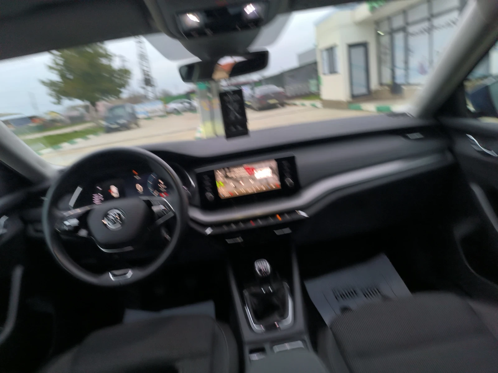 Skoda Octavia 1.0tsi, снимка 10 - Автомобили и джипове - 53192342