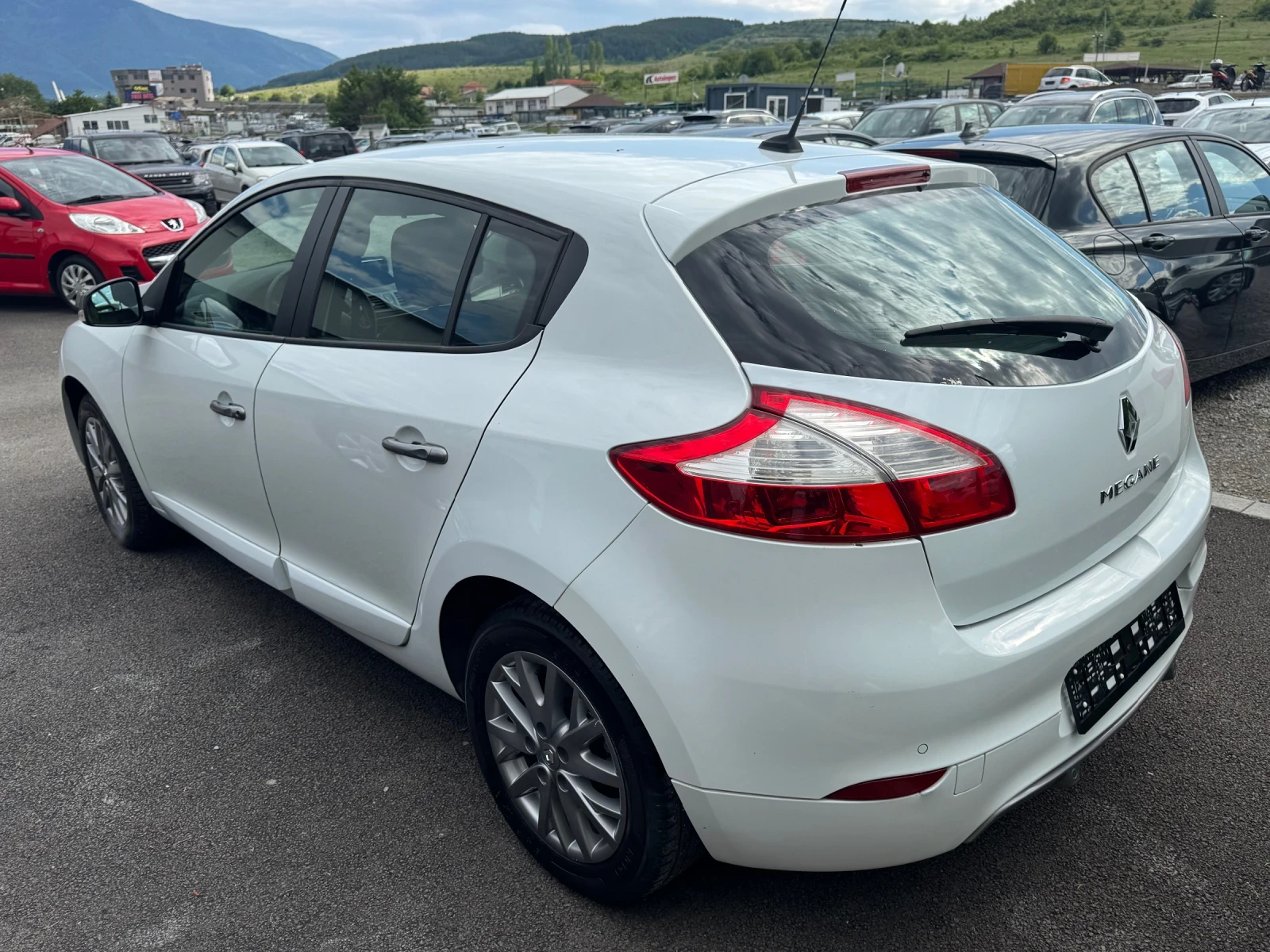 Renault Megane 1.5dci EXCLUSIVE  - изображение 4
