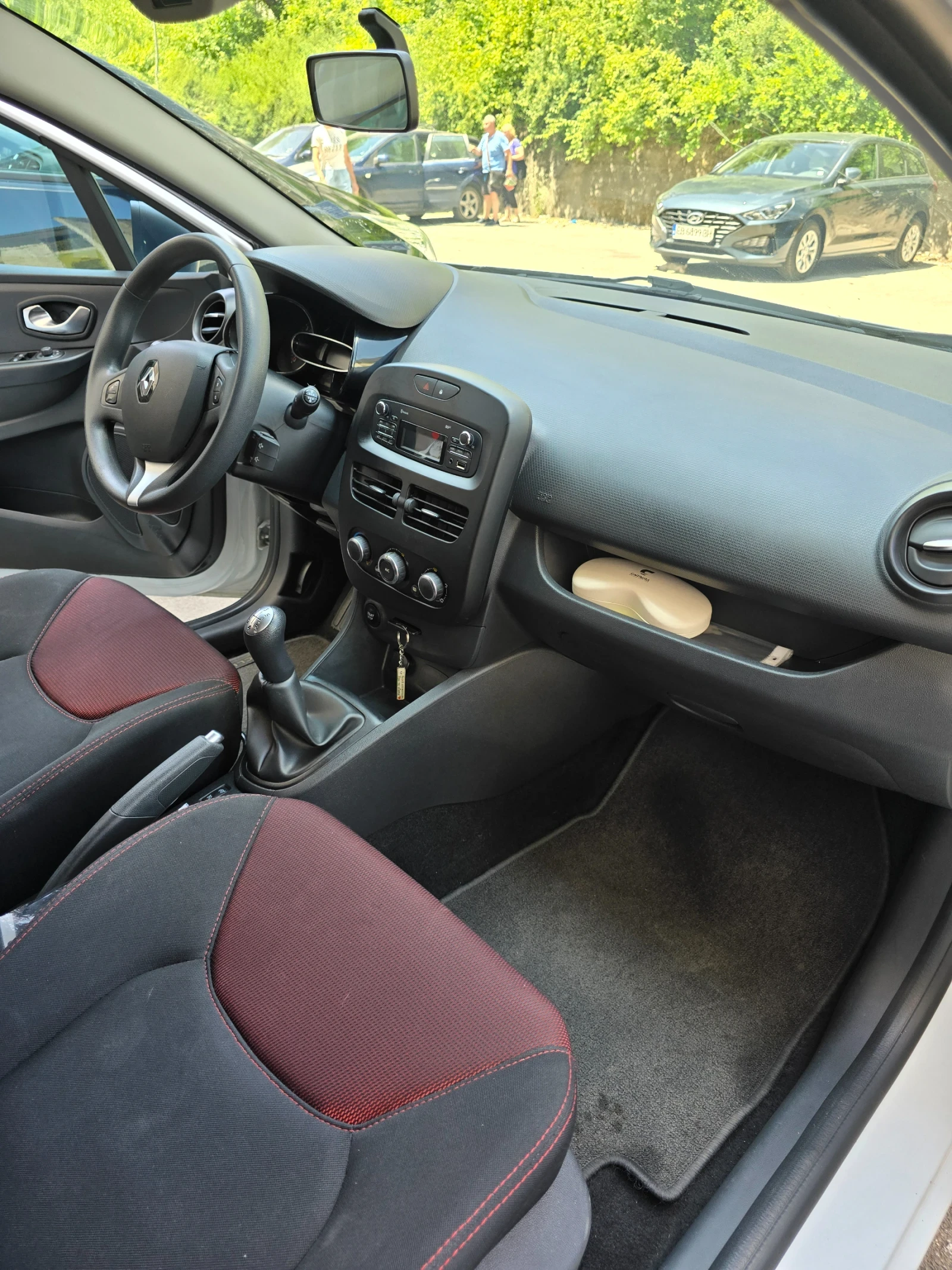 Renault Clio 1.5 dci 75 коня  - изображение 8