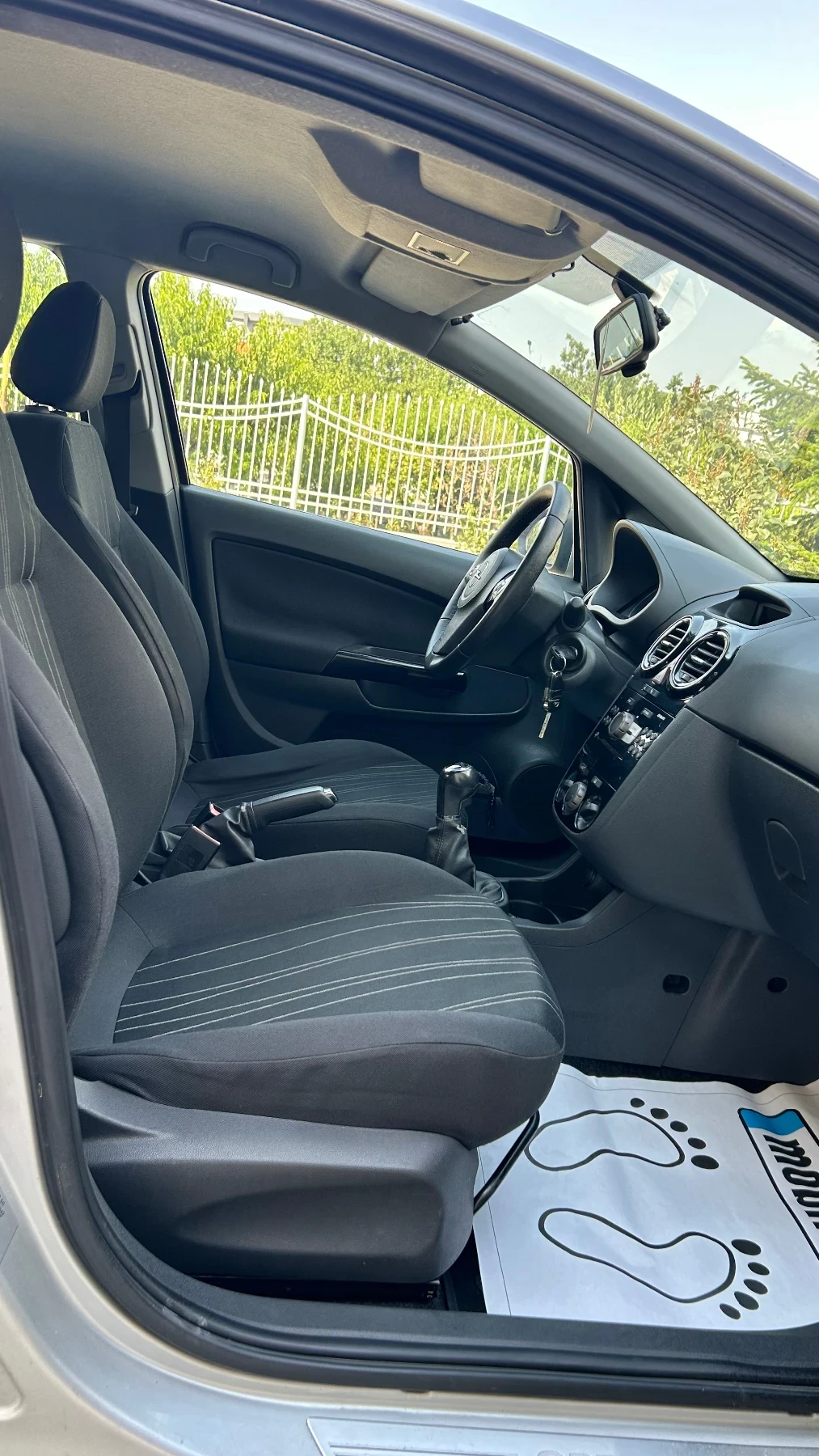 Opel Corsa 1.2i GPL / Парктроник / 190 000км / - изображение 9