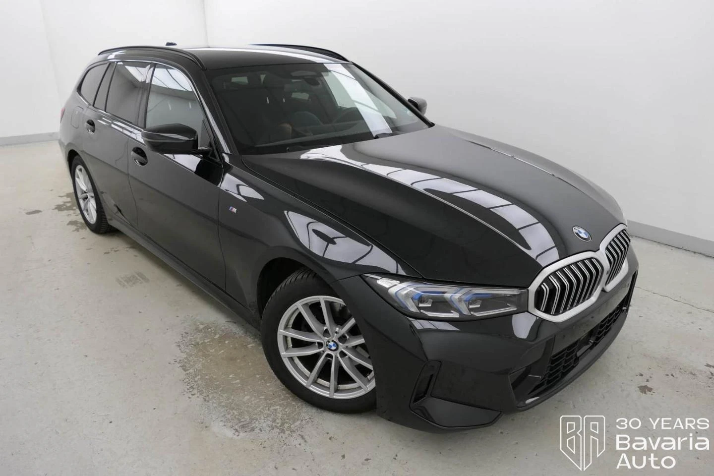 BMW 320 i Touring M Sport Paket - изображение 4