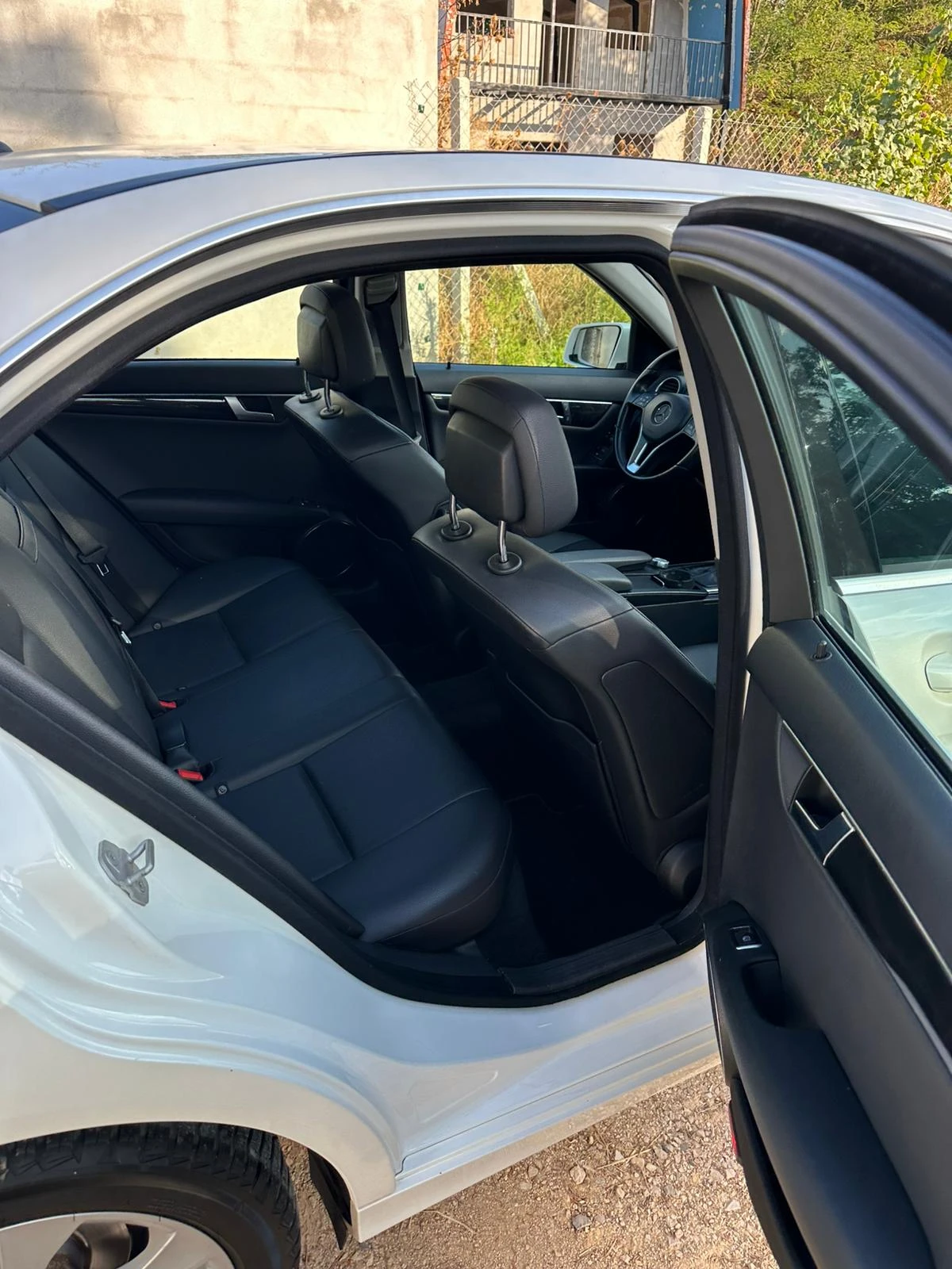 Mercedes-Benz C 180  - изображение 10