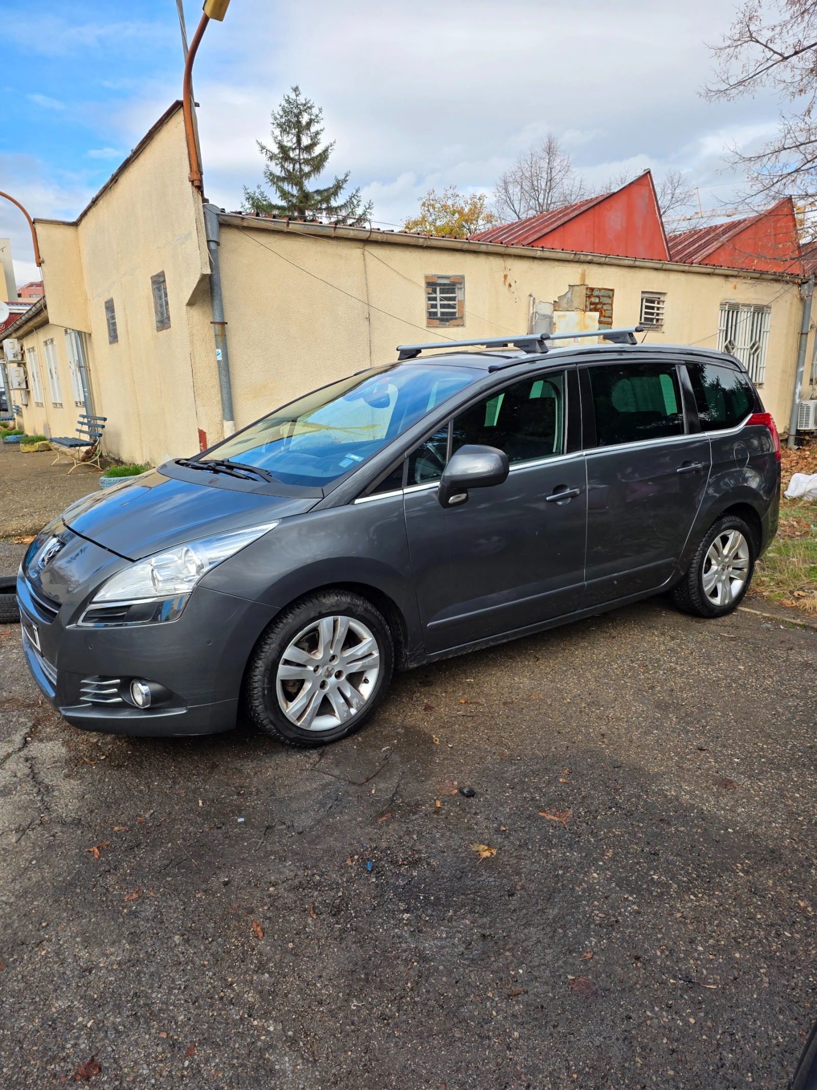 Peugeot 5008 Face Lift - изображение 2