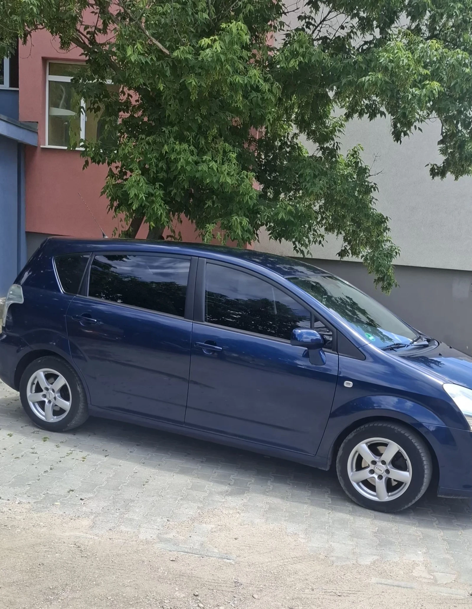 Toyota Corolla verso 1.8 vvt-i бензин газ , снимка 5 - Автомобили и джипове - 52818294