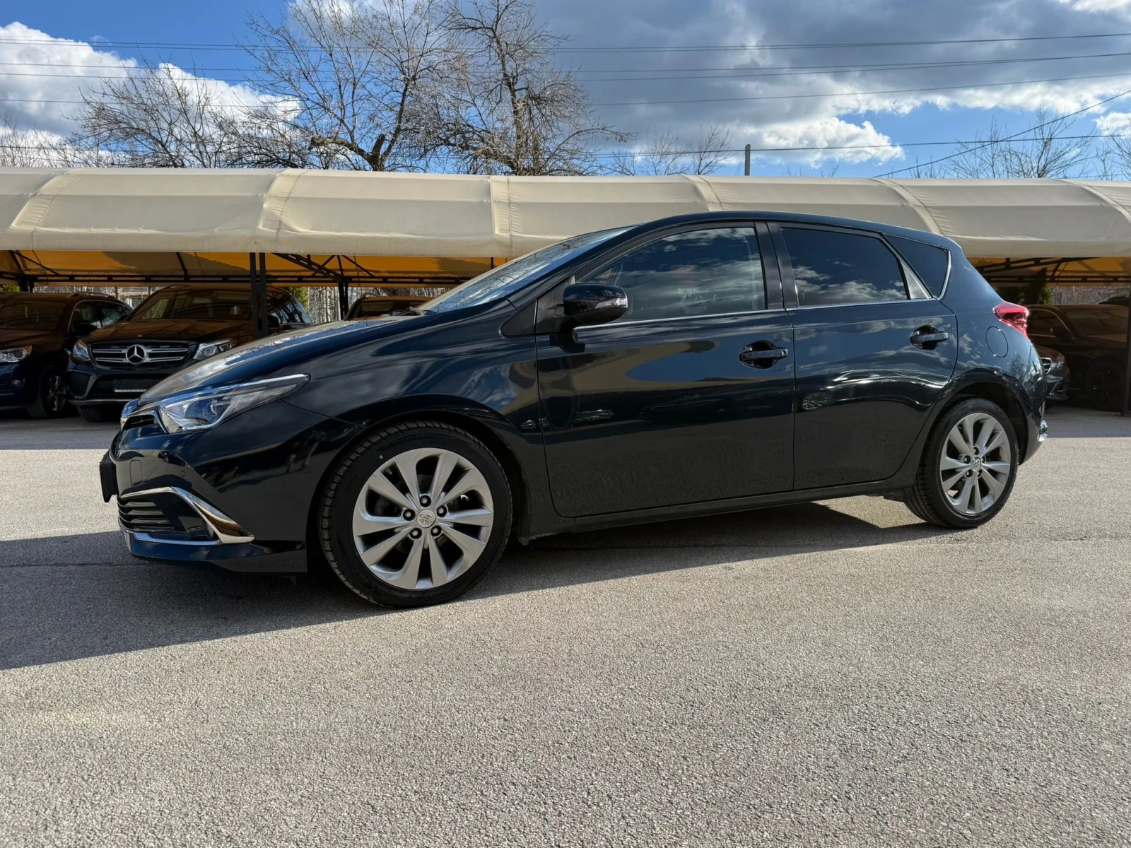 Toyota Auris 1.6d 100% РЕАЛНИ КИЛОМЕТРИ - ДОКАЗУЕМИ !! КАТО НОВ - изображение 6