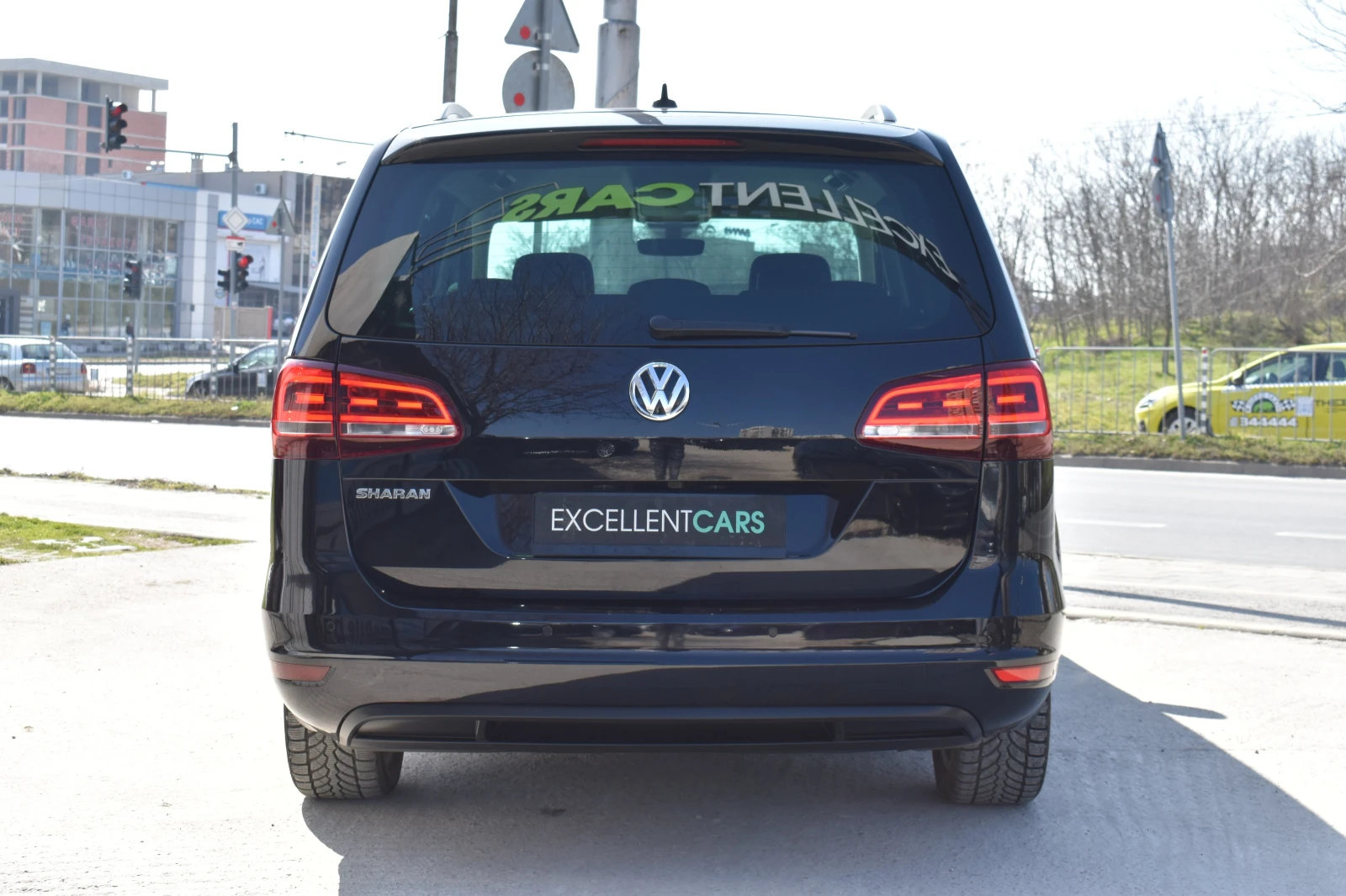VW Sharan 2.0TDI* 6+ 1* 100000KM* DSG, снимка 6 - Автомобили и джипове - 53838956