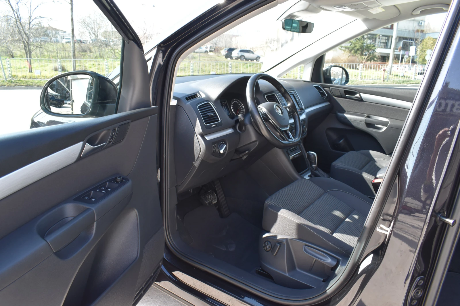 VW Sharan 2.0TDI* 6+ 1* 100000KM* DSG, снимка 9 - Автомобили и джипове - 53838956