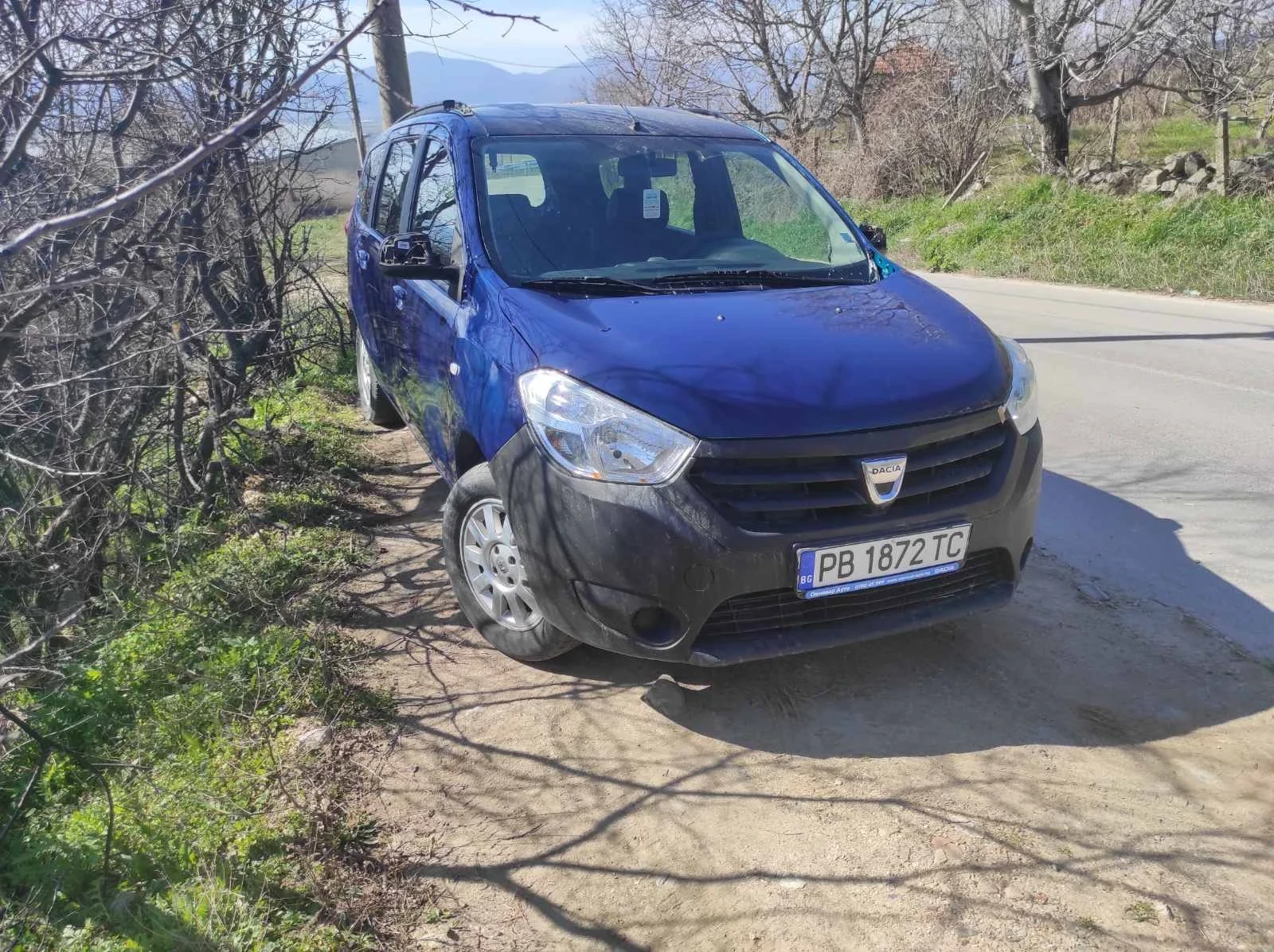 Dacia Lodgy 1, 6/83 бензин - газ, снимка 6 - Автомобили и джипове - 53864042
