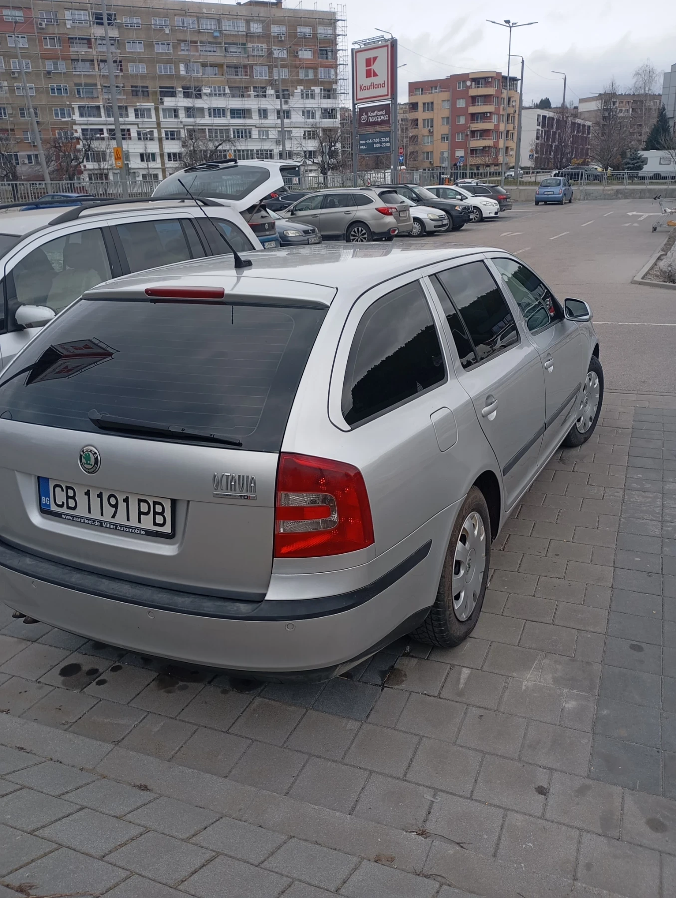 Skoda Octavia 2.0tdi BMM, снимка 3 - Автомобили и джипове - 54025226
