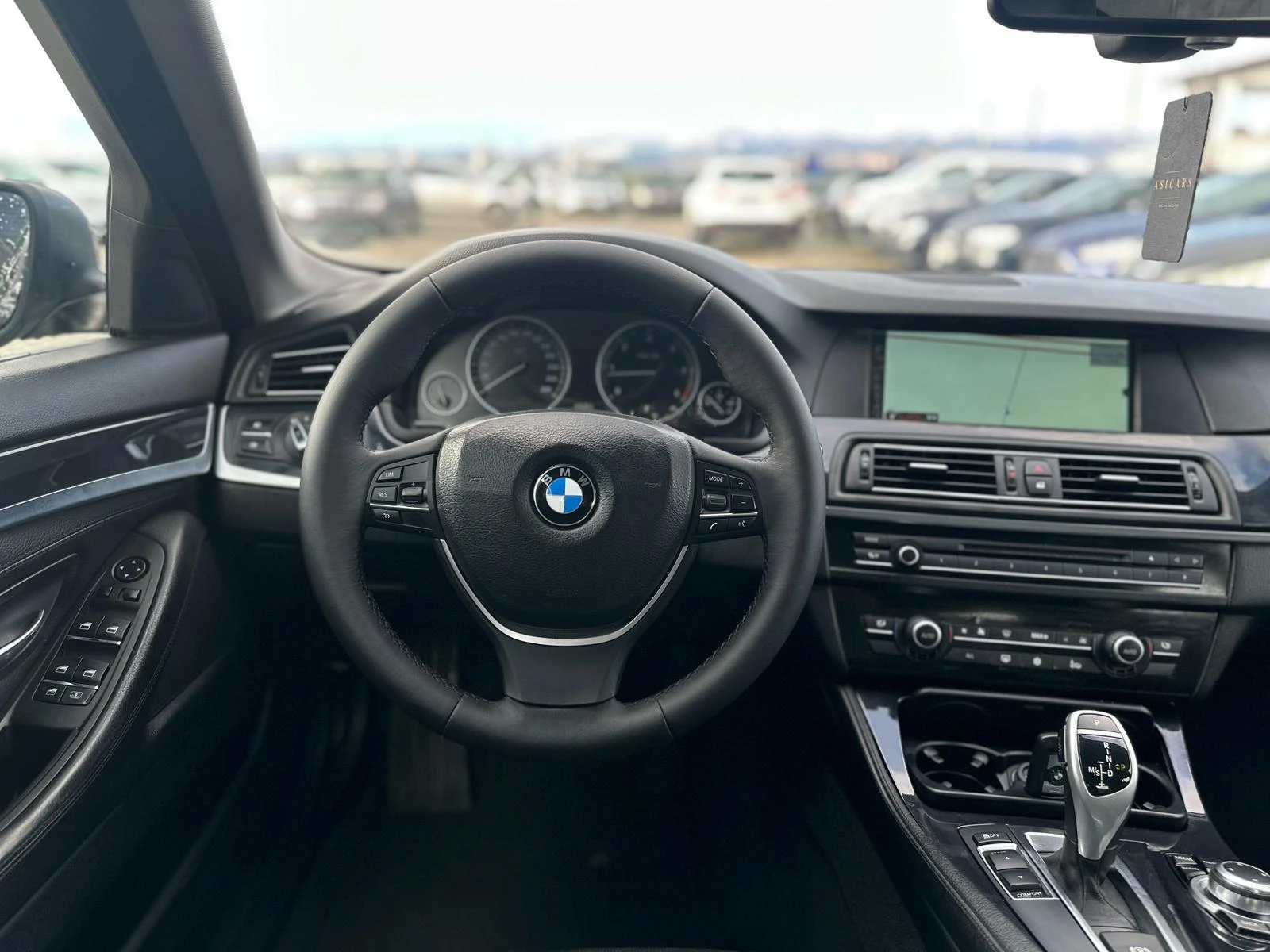 BMW 520 / 2.0D / SPORT / EURO 5 / TOP /, снимка 13 - Автомобили и джипове - 54024647