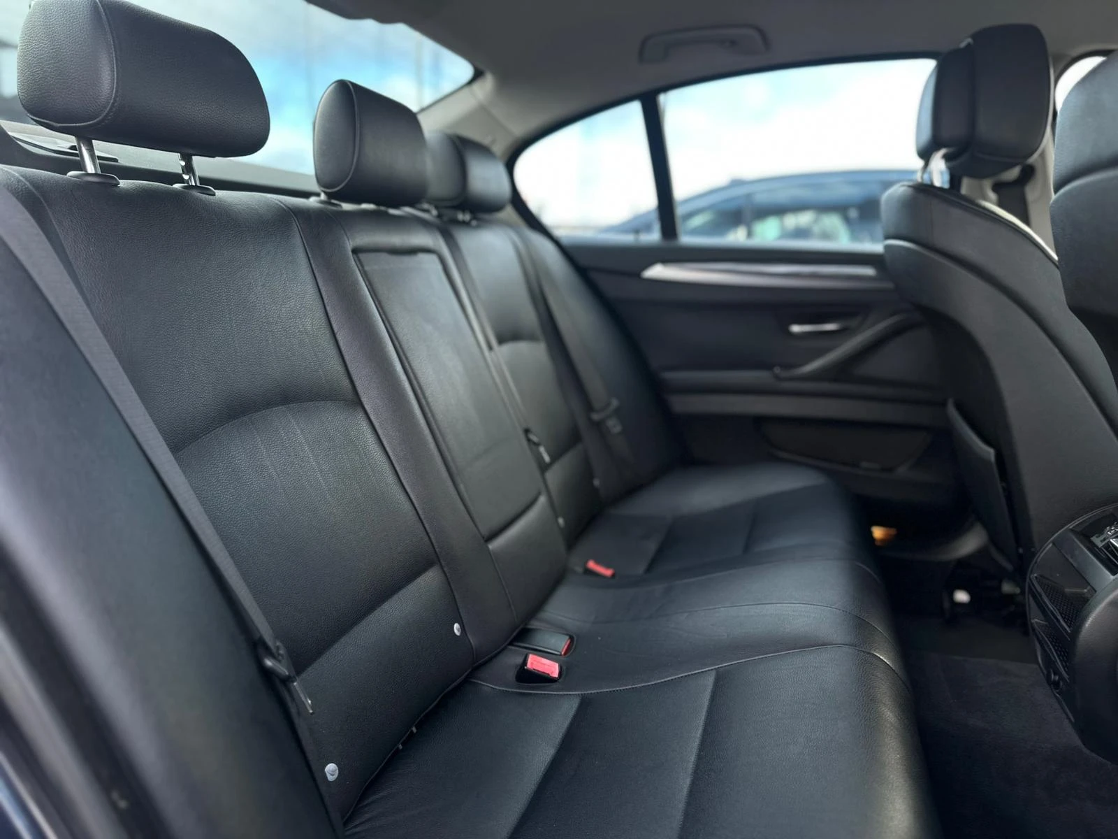 BMW 520 / 2.0D / SPORT / EURO 5 / TOP /, снимка 11 - Автомобили и джипове - 54024647