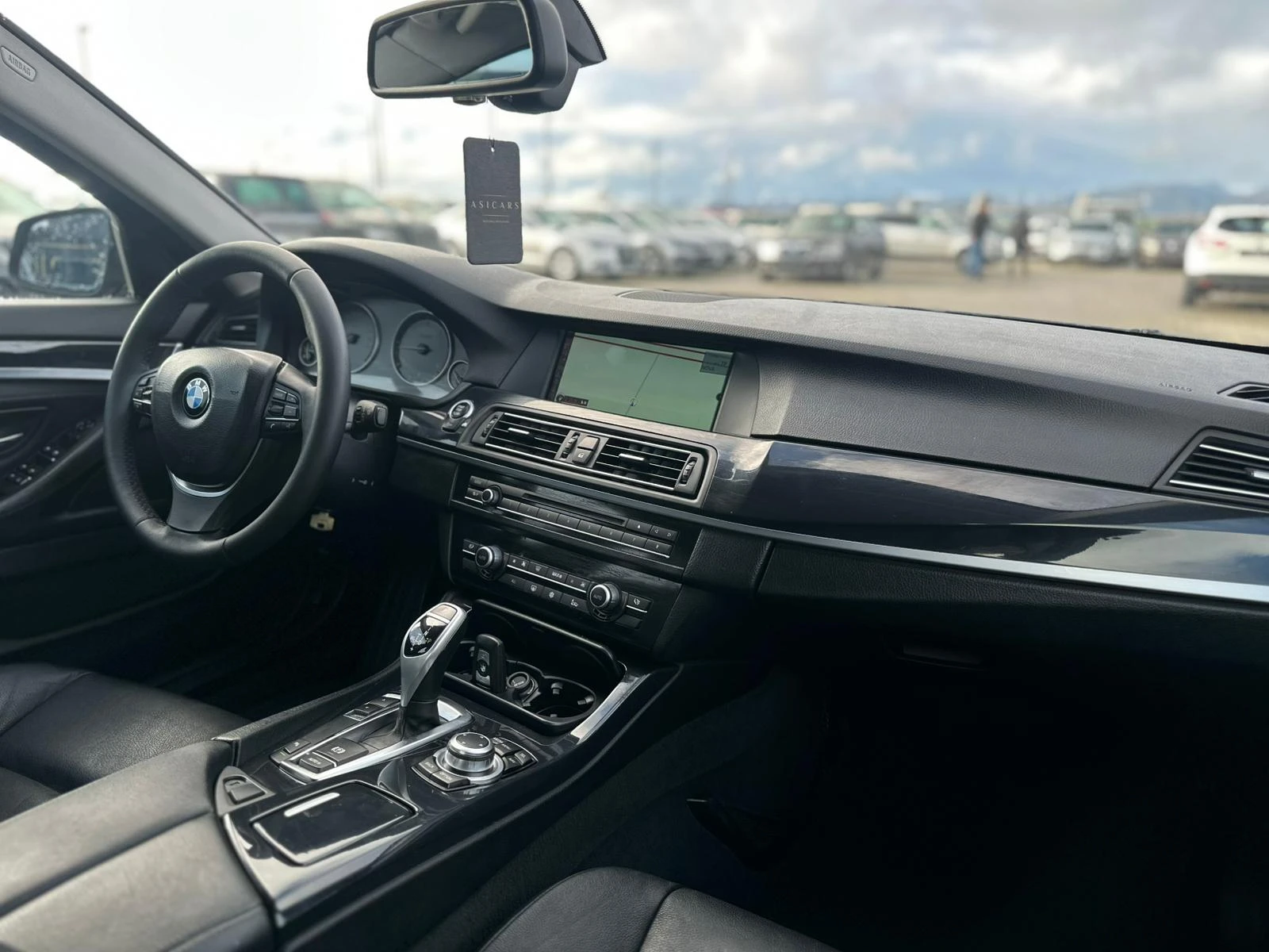 BMW 520 / 2.0D / SPORT / EURO 5 / TOP /, снимка 12 - Автомобили и джипове - 54024647