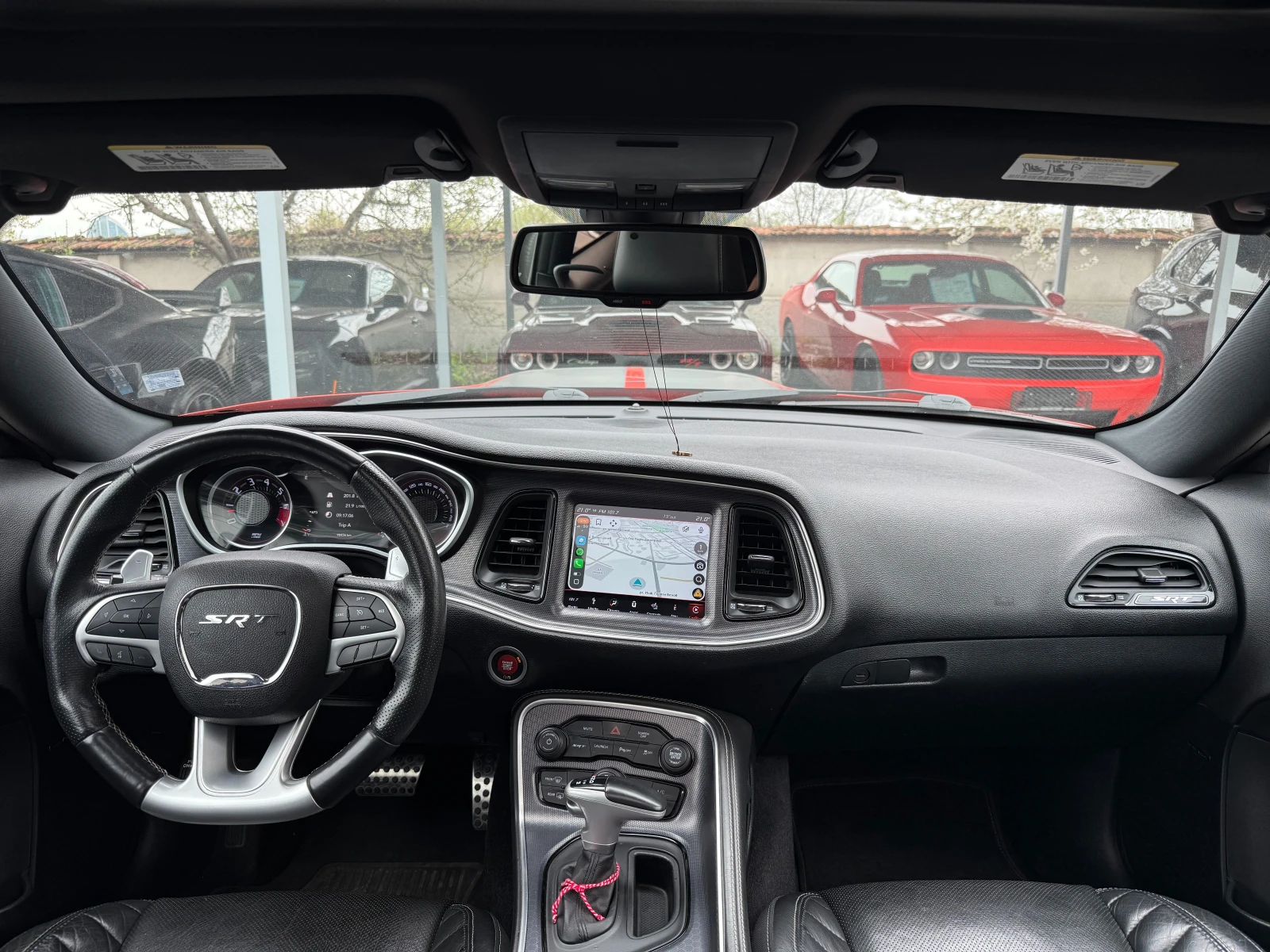 Dodge Challenger 6.4 SRT + ГАЗ, снимка 12 - Автомобили и джипове - 54227150