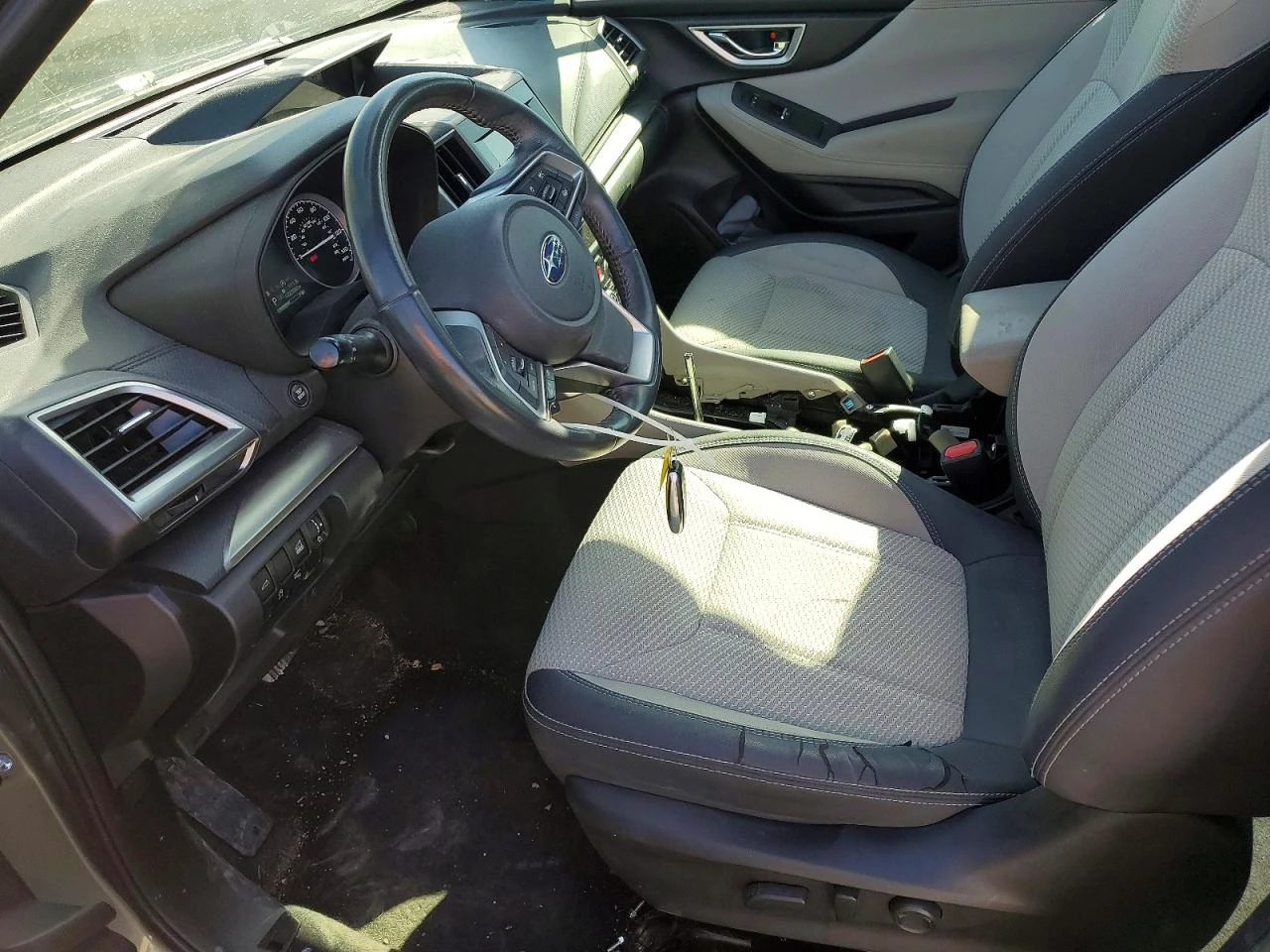 Subaru Forester 2.5l Premium CVT* AWD, снимка 7 - Автомобили и джипове - 54282951