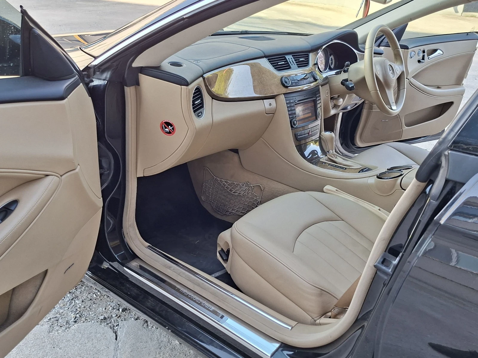 Mercedes-Benz CLS 350 Фейслифт, снимка 9 - Автомобили и джипове - 54429059