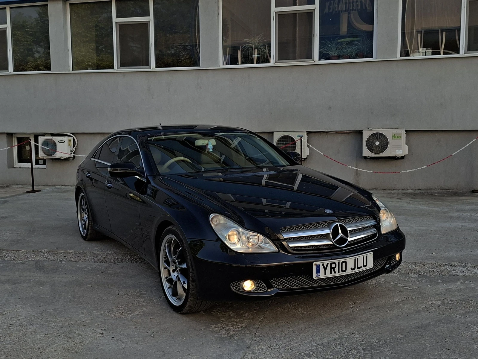 Mercedes-Benz CLS 350 Фейслифт, снимка 2 - Автомобили и джипове - 54429059