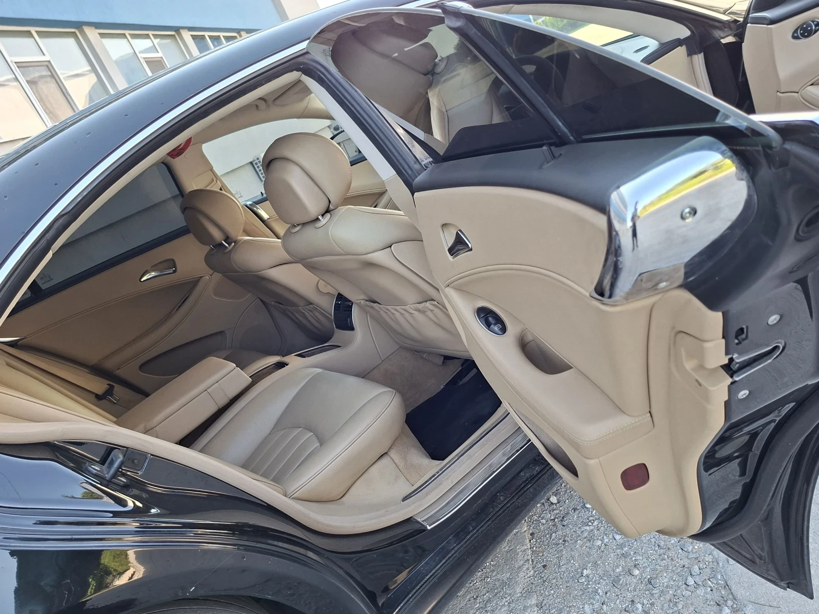 Mercedes-Benz CLS 350 Фейслифт, снимка 11 - Автомобили и джипове - 54429059