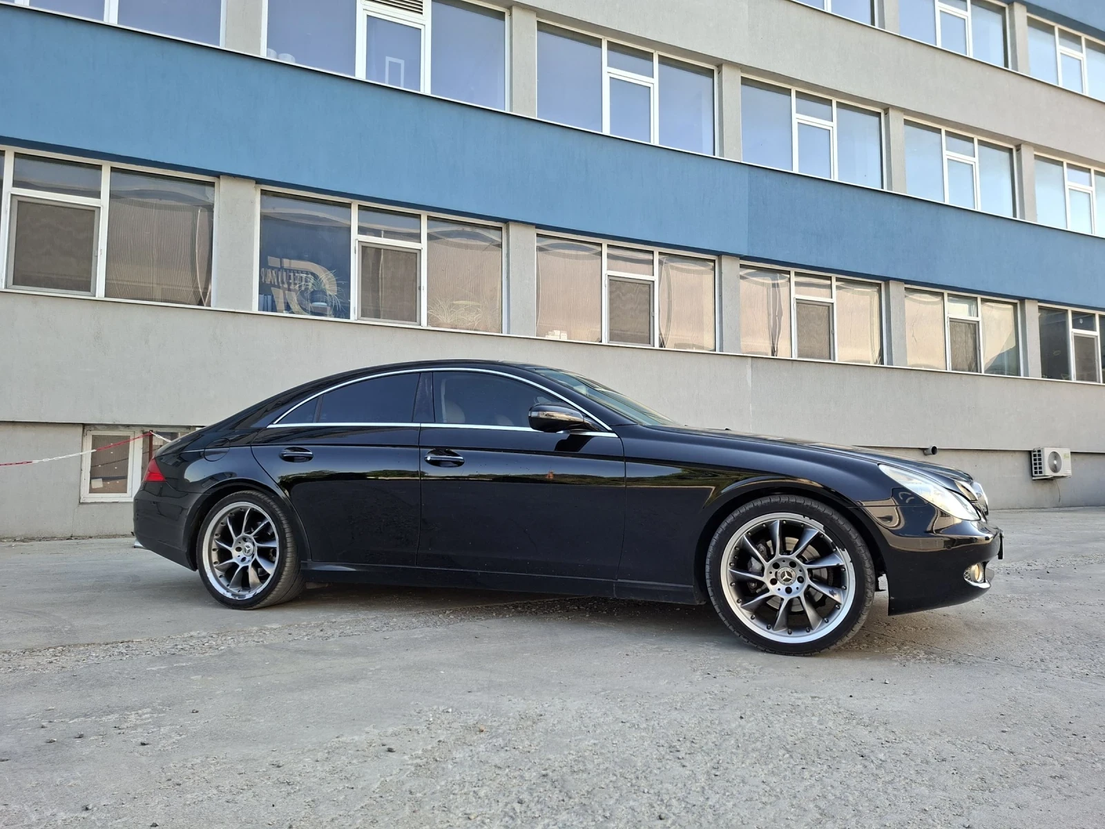Mercedes-Benz CLS 350 Фейслифт, снимка 6 - Автомобили и джипове - 54429059