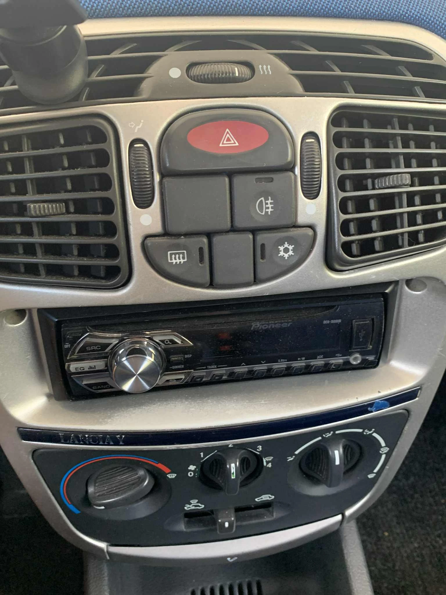 Lancia Y НОВ СЪЕДИНИТЕЛ, снимка 7 - Автомобили и джипове - 54429393