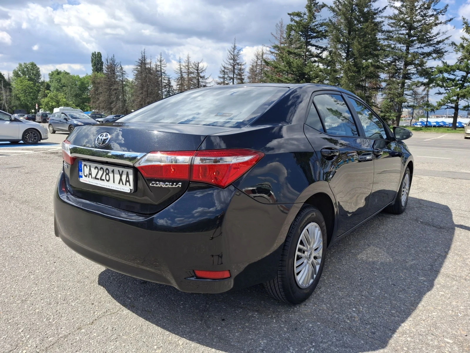 Toyota Corolla 1.4 D-4D 1 собственик ТМ Ауто Реални км Отличен, снимка 5 - Автомобили и джипове - 54693210