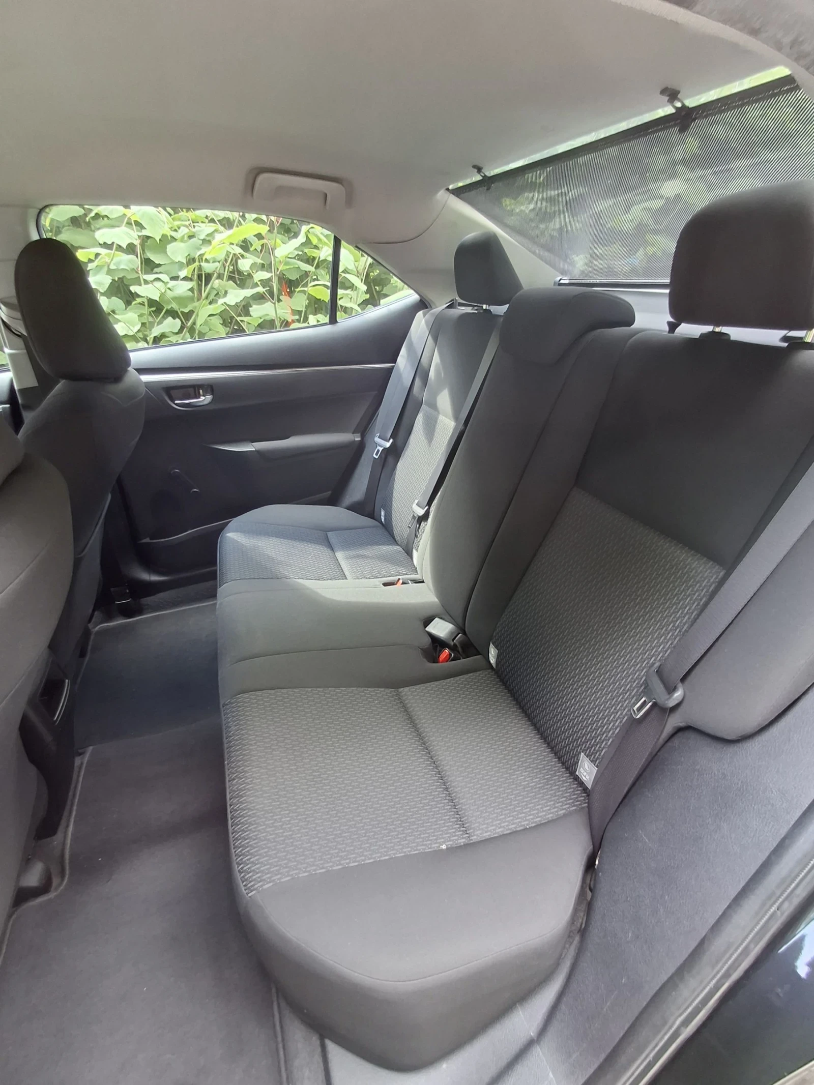 Toyota Corolla 1.4 D-4D 1 собственик ТМ Ауто Реални км Отличен, снимка 11 - Автомобили и джипове - 54693210