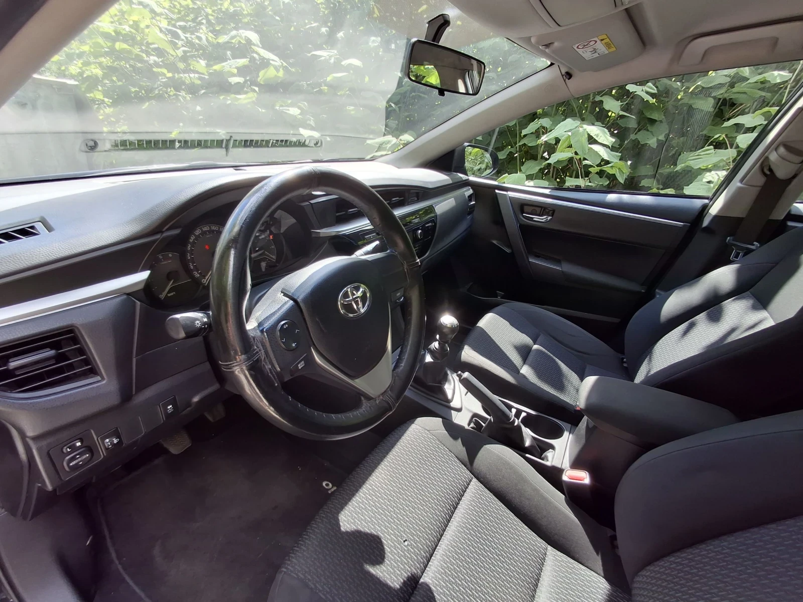 Toyota Corolla 1.4 D-4D 1 собственик ТМ Ауто Реални км Отличен, снимка 10 - Автомобили и джипове - 54693210