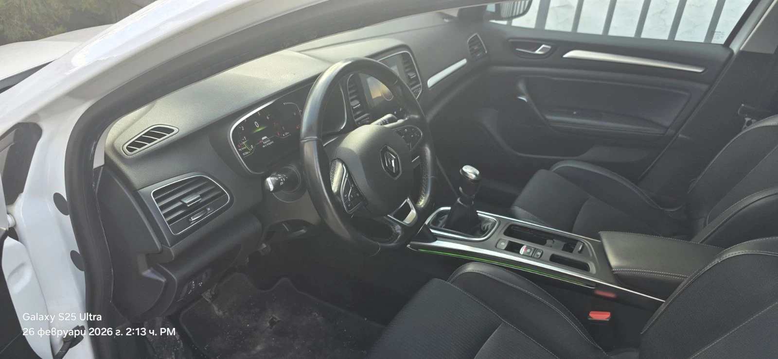 Renault Megane Grandtour, снимка 4 - Автомобили и джипове - 54751369