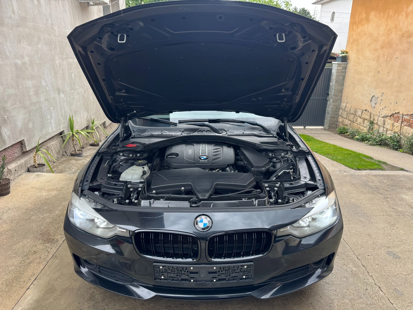 BMW 318 2.0, снимка 16 - Автомобили и джипове - 55087346