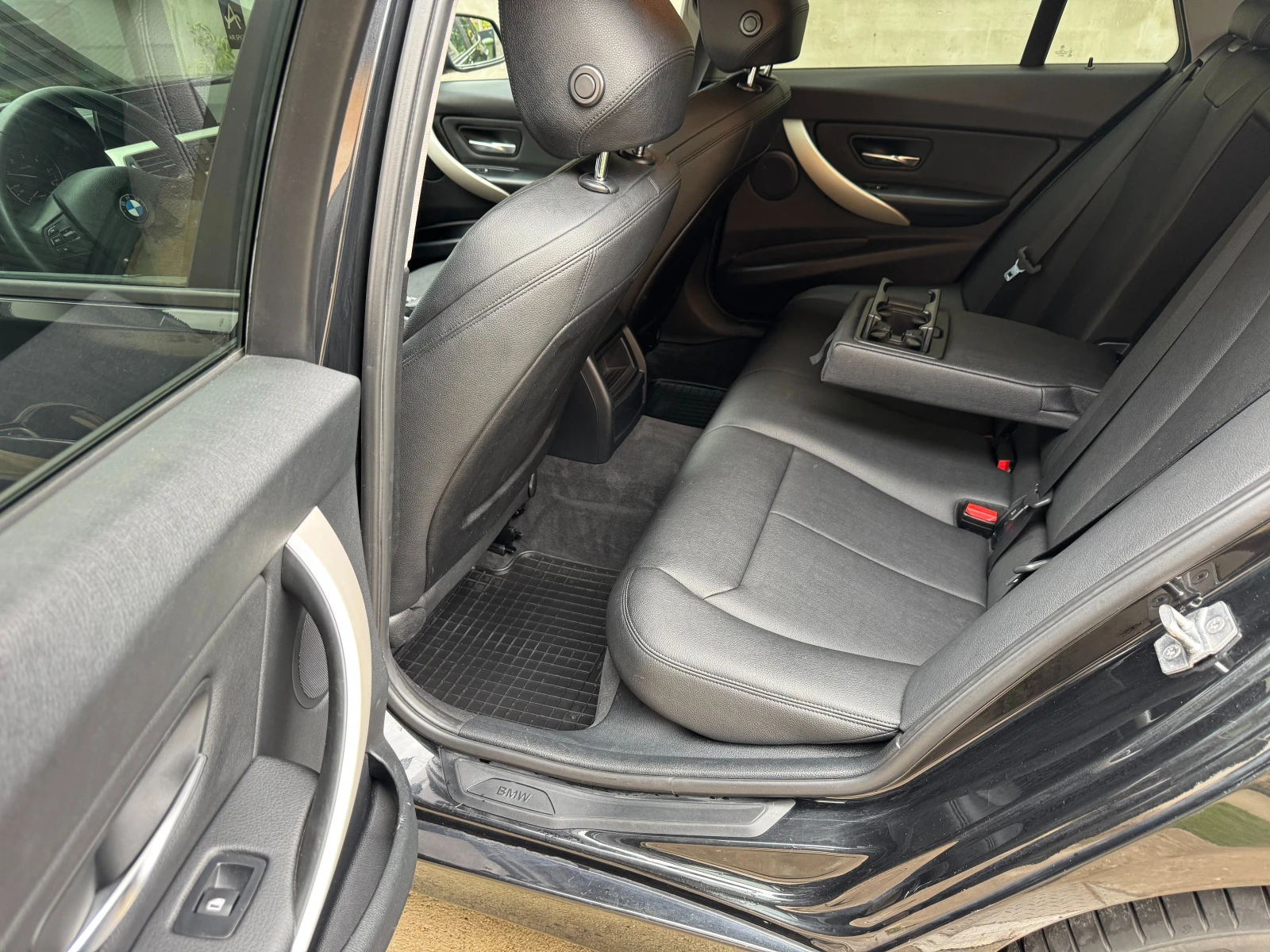 BMW 318 2.0, снимка 12 - Автомобили и джипове - 55087346