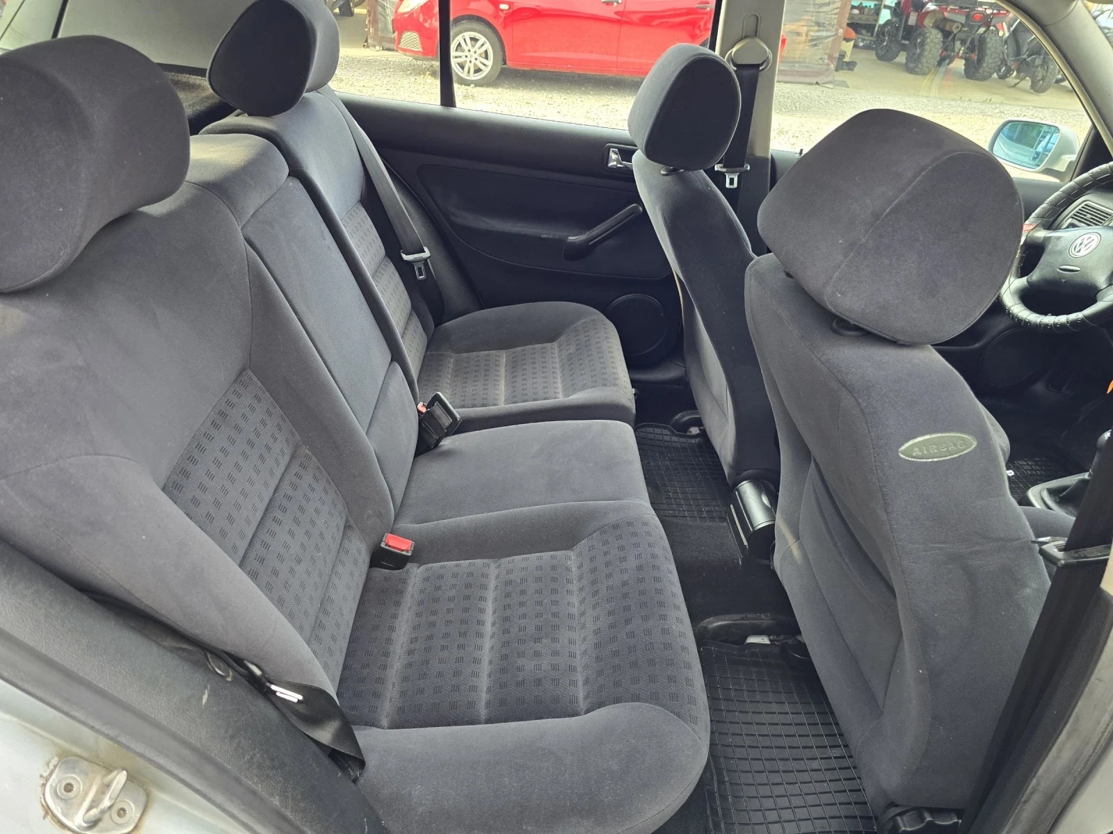VW Golf 1.9TDI 90, снимка 9 - Автомобили и джипове - 55139214