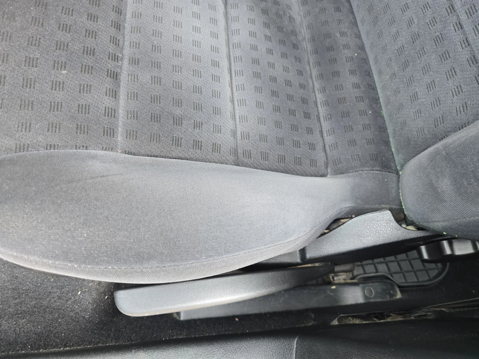 VW Golf 1.9TDI 90, снимка 12 - Автомобили и джипове - 55139214