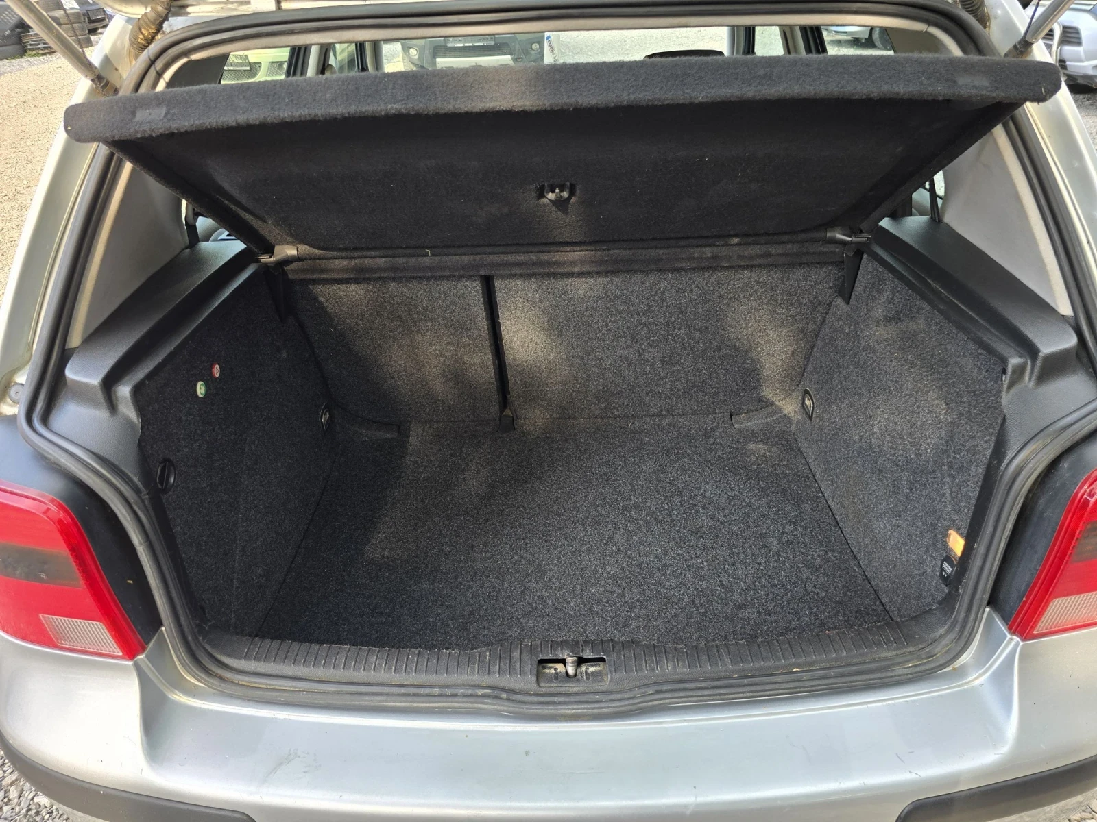 VW Golf 1.9TDI 90, снимка 13 - Автомобили и джипове - 55139214