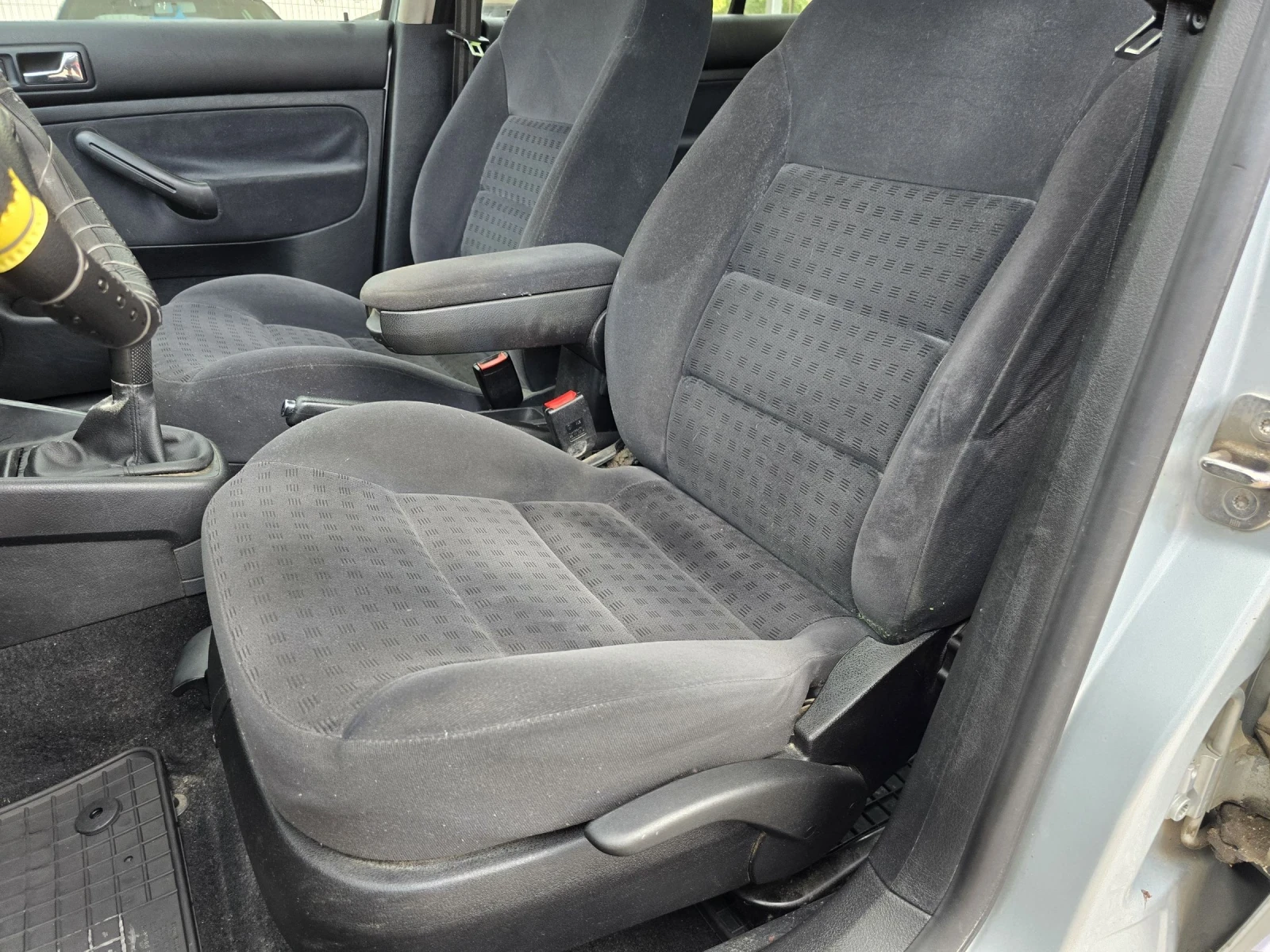 VW Golf 1.9TDI 90, снимка 15 - Автомобили и джипове - 55139214