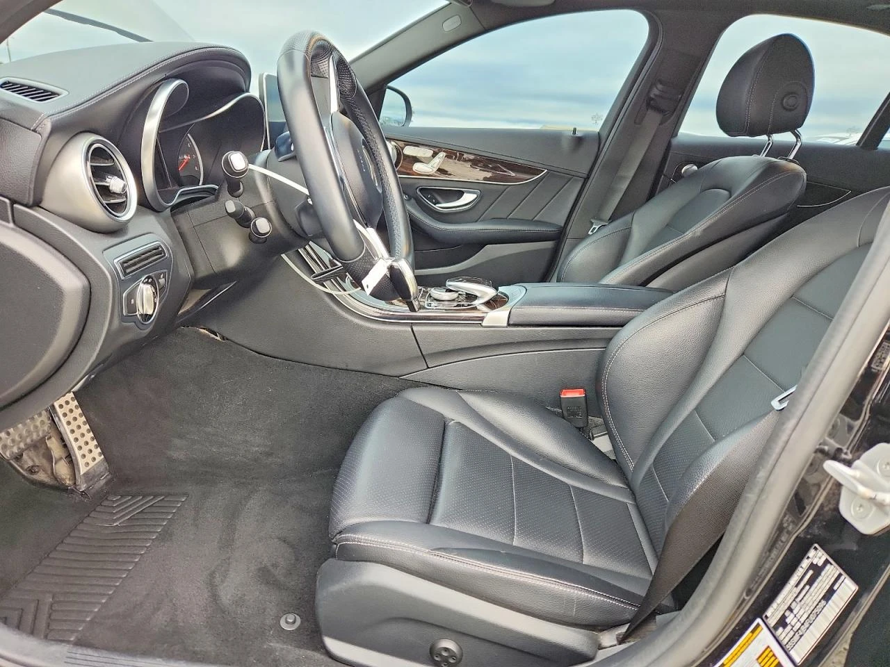 Mercedes-Benz C 300 C300 2.0i, снимка 7 - Автомобили и джипове - 55278599