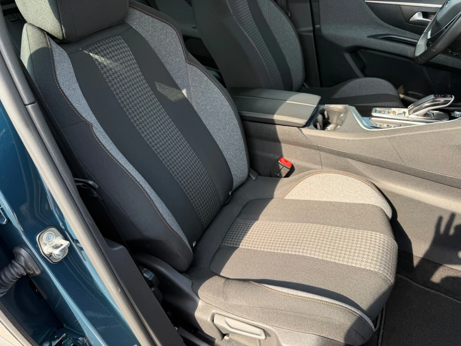 Peugeot 3008 1.5 HDI, снимка 7 - Автомобили и джипове - 55546756