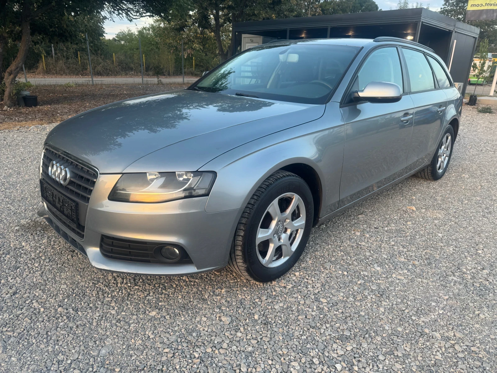 Audi A4 2.0tdi, снимка 4 - Автомобили и джипове - 55854195