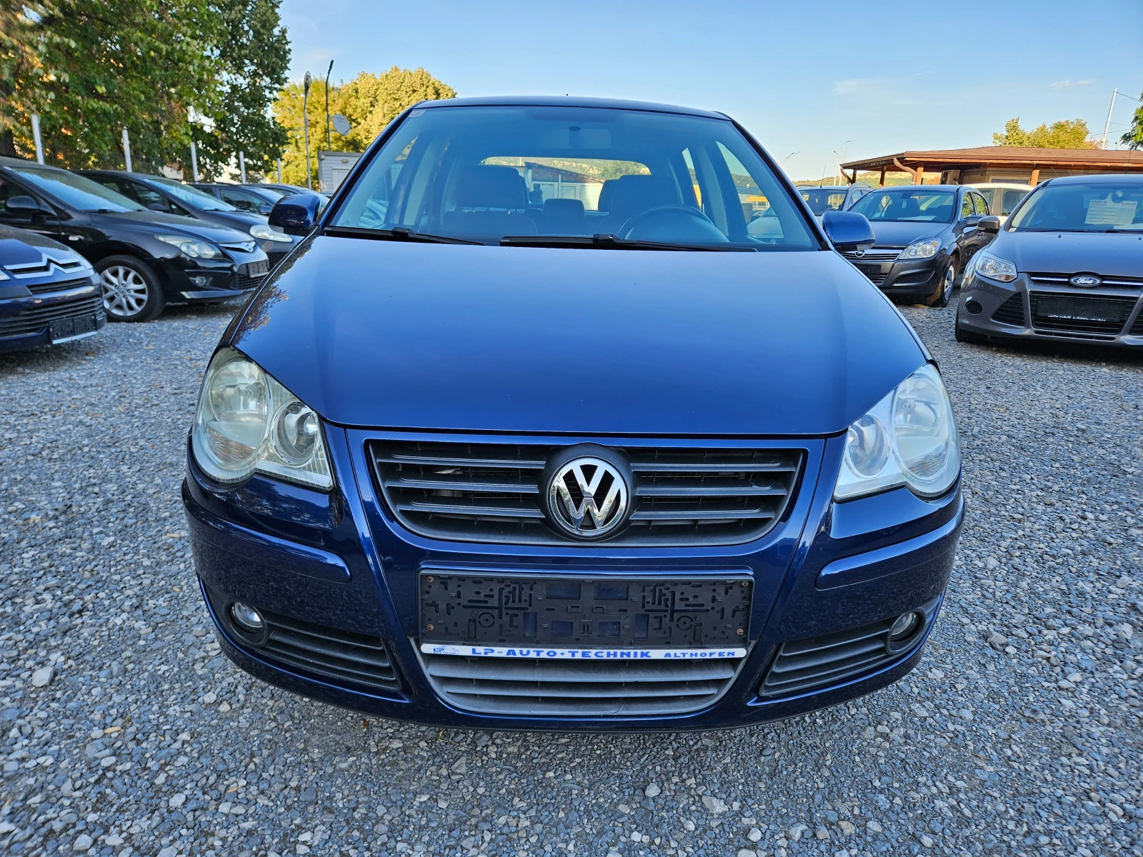 VW Polo 1.4 бензин 80кс, снимка 8 - Автомобили и джипове - 55976634