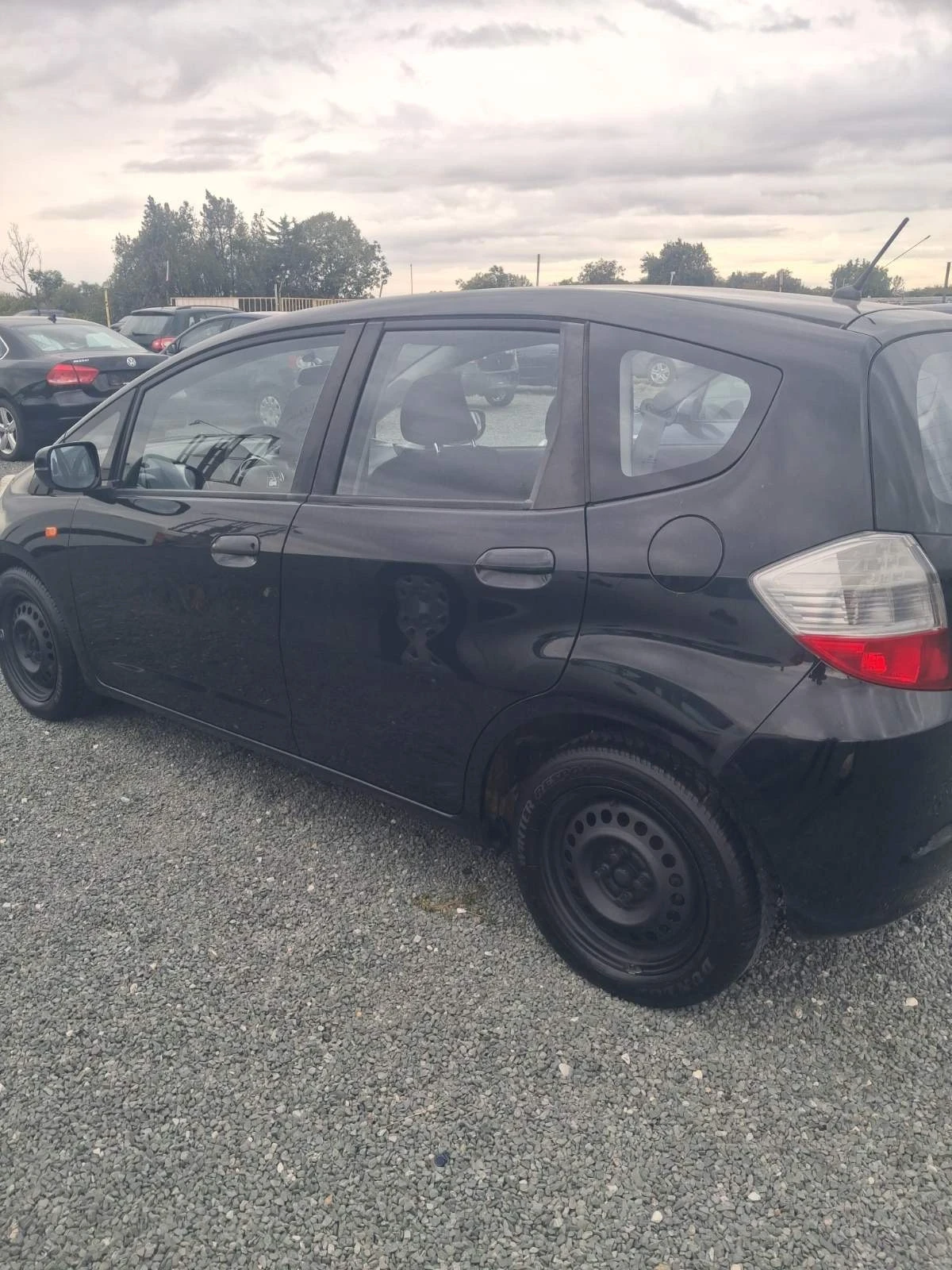 Honda Jazz Топ състояние, снимка 3 - Автомобили и джипове - 56321506