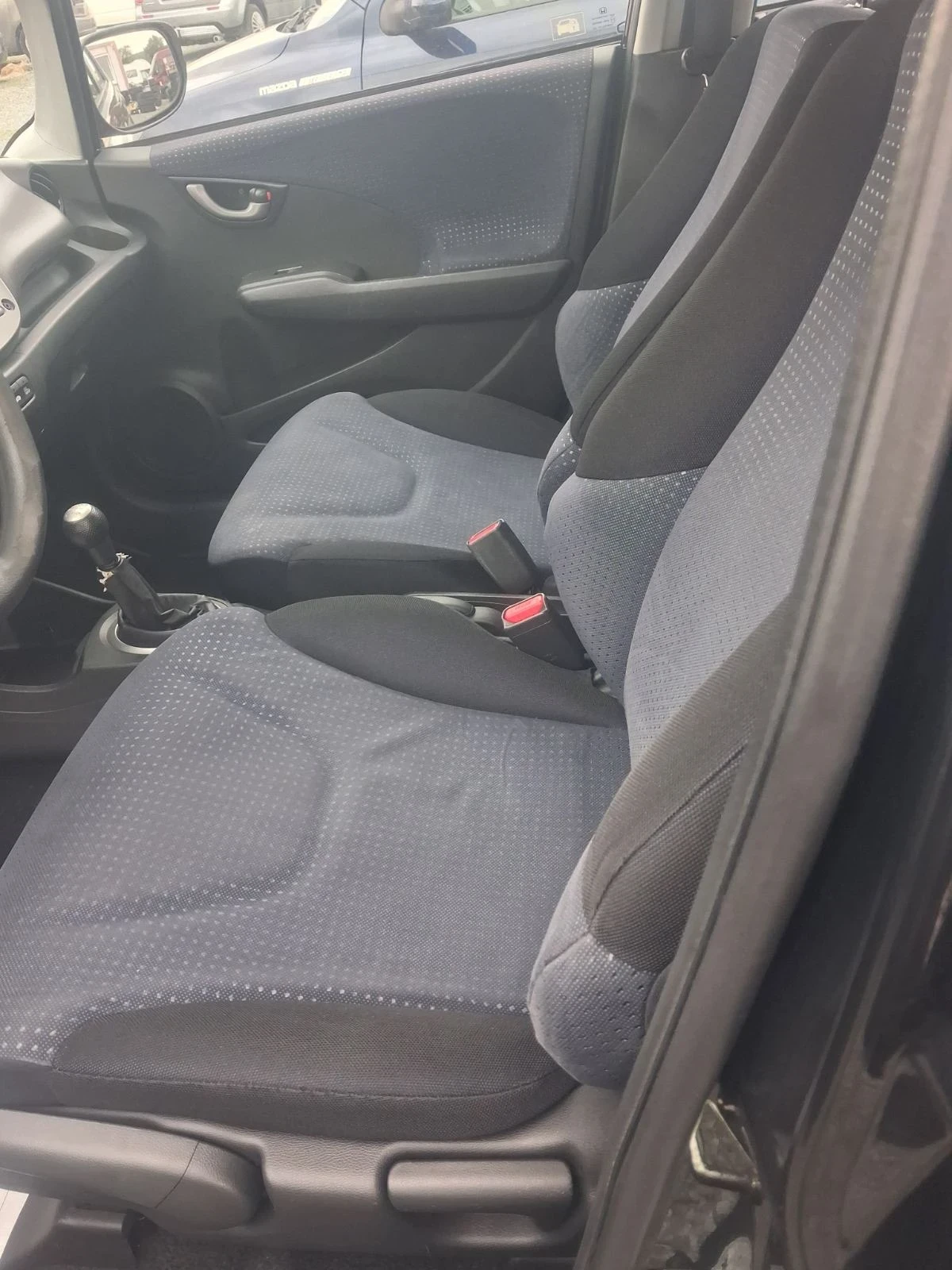 Honda Jazz Топ състояние, снимка 8 - Автомобили и джипове - 56321506