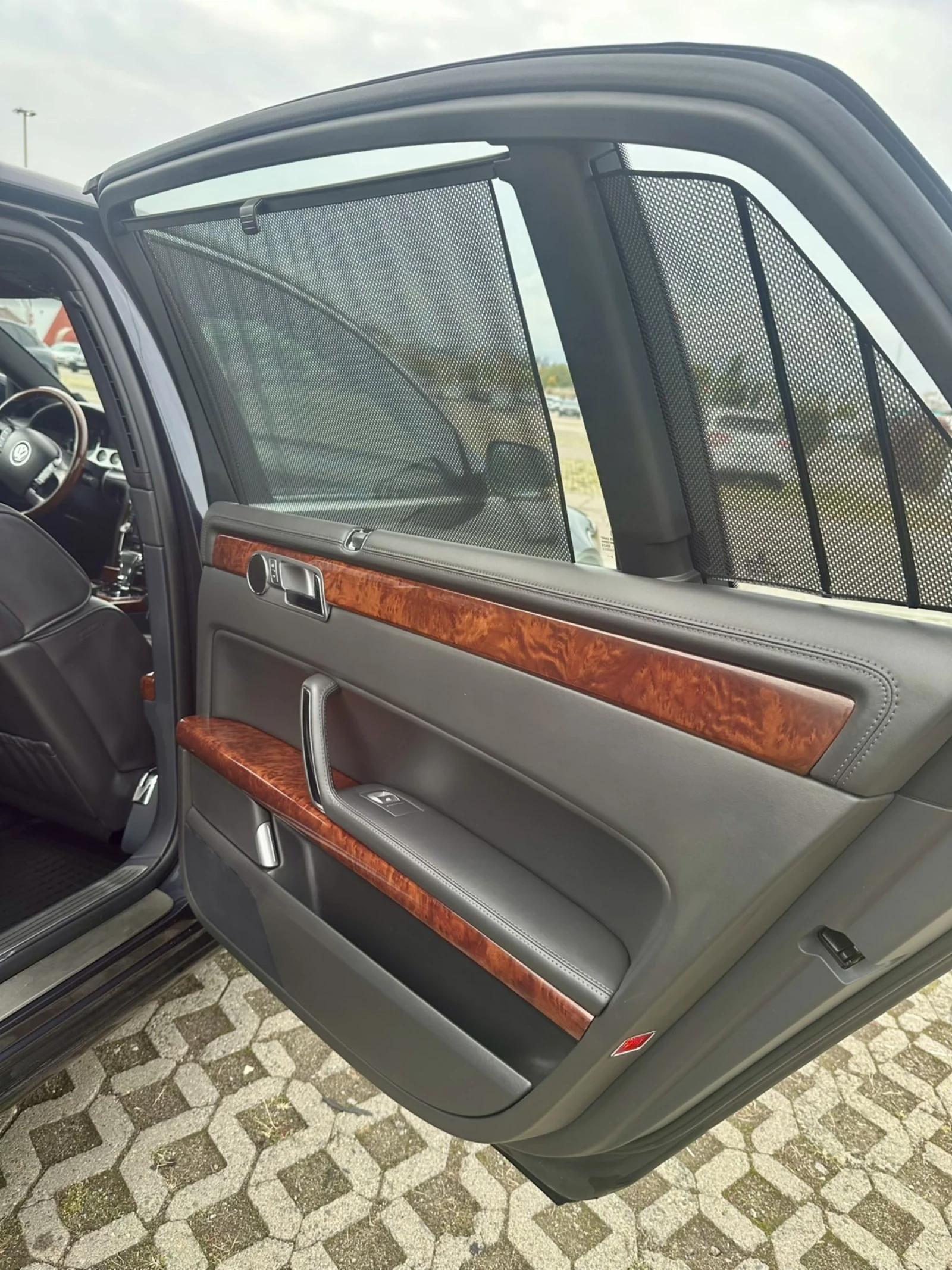 VW Phaeton Бартер/Лизинг, снимка 12 - Автомобили и джипове - 56352333