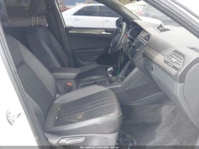 VW Tiguan 2.0T SE R-LINE BLACK CARFAX    | Mobile.bg    11