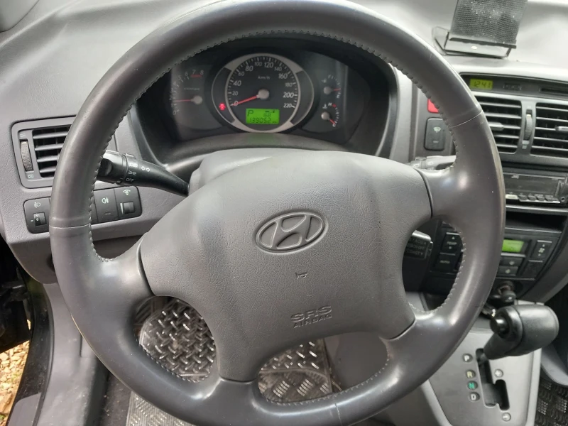 Hyundai Tucson 2, 7 V6 4x4, снимка 6 - Автомобили и джипове - 47230132