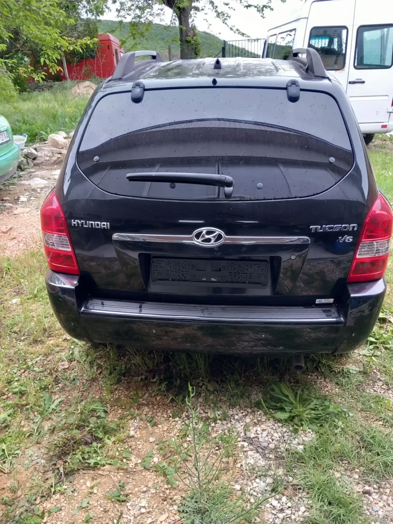 Hyundai Tucson 2, 7 V6 4x4, снимка 2 - Автомобили и джипове - 47308651