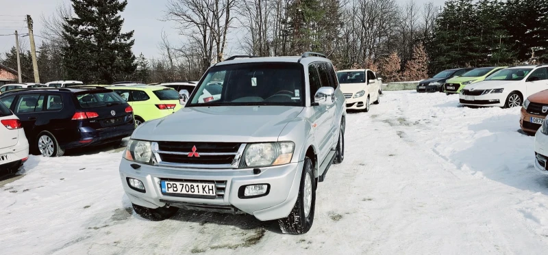 Mitsubishi Pajero 3.5-Бензин* 7-Места* Кожа* Подгрев, снимка 3 - Автомобили и джипове - 49248084