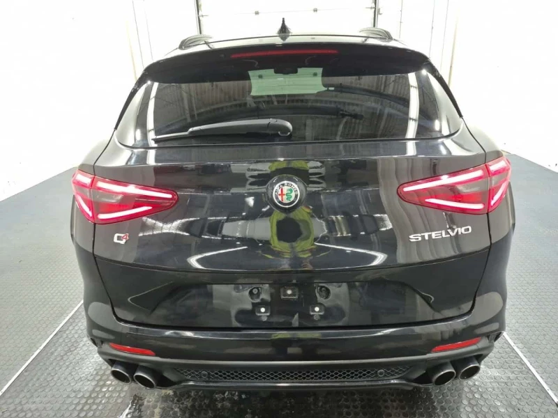 Alfa Romeo Stelvio QUADRIFOGLIO  CARFAX, снимка 6 - Автомобили и джипове - 53531225