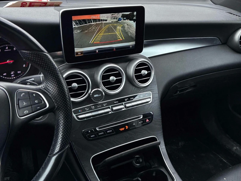 Mercedes-Benz GLC 300 С РЕГИСТРАЦИЯ & АВТО КРЕДИТ, снимка 11 - Автомобили и джипове - 53574401