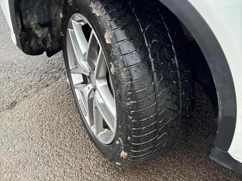 Mercedes-Benz GLC 300 С РЕГИСТРАЦИЯ & АВТО КРЕДИТ, снимка 8 - Автомобили и джипове - 53574401